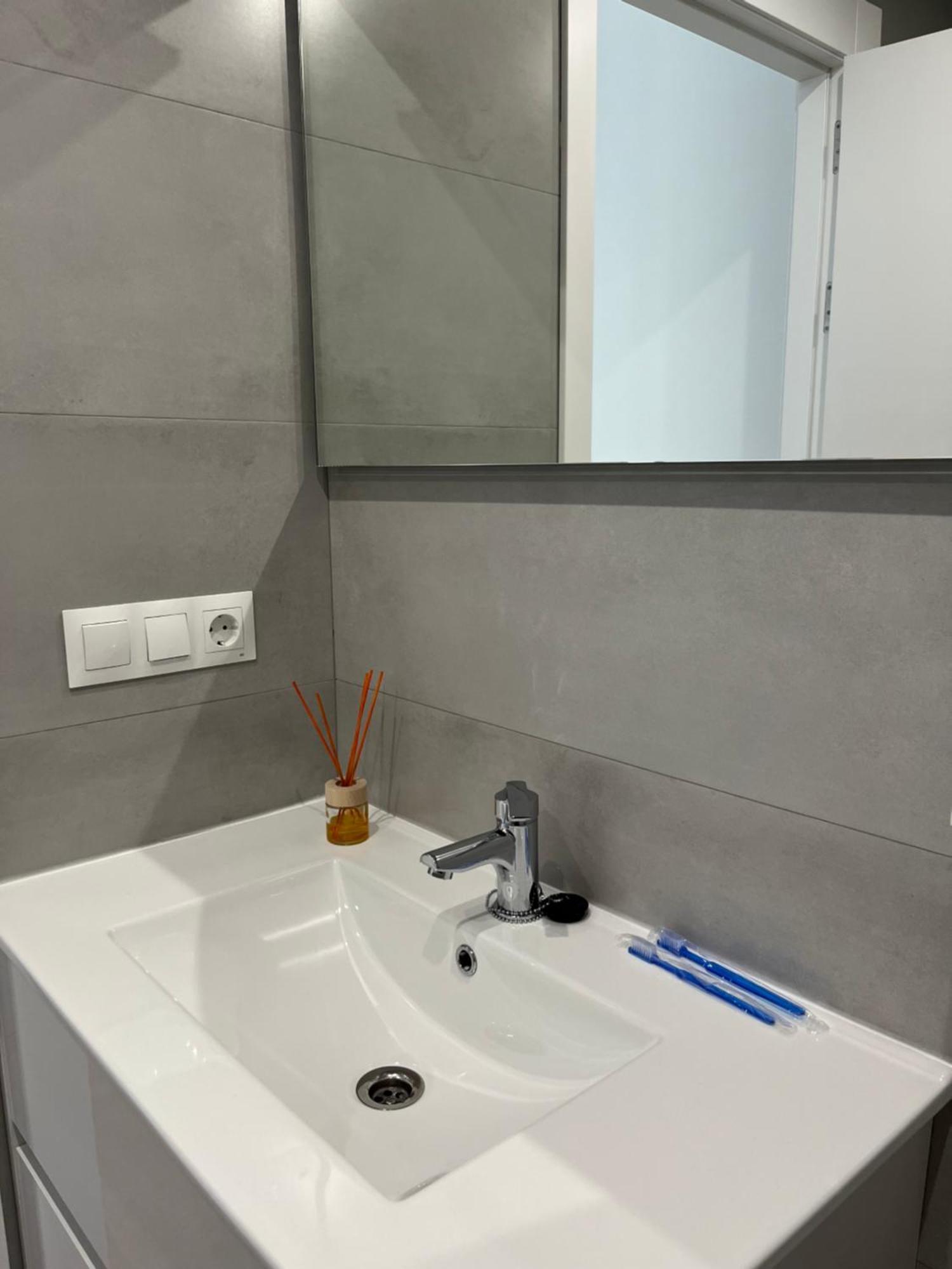 Apartamento Puerta De Burgos Vut09605 Zewnętrze zdjęcie